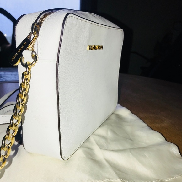 Michael Kors Jet Set Cross Body - Picture 3 of 4